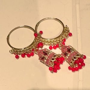 Earnings. Pink earnings.